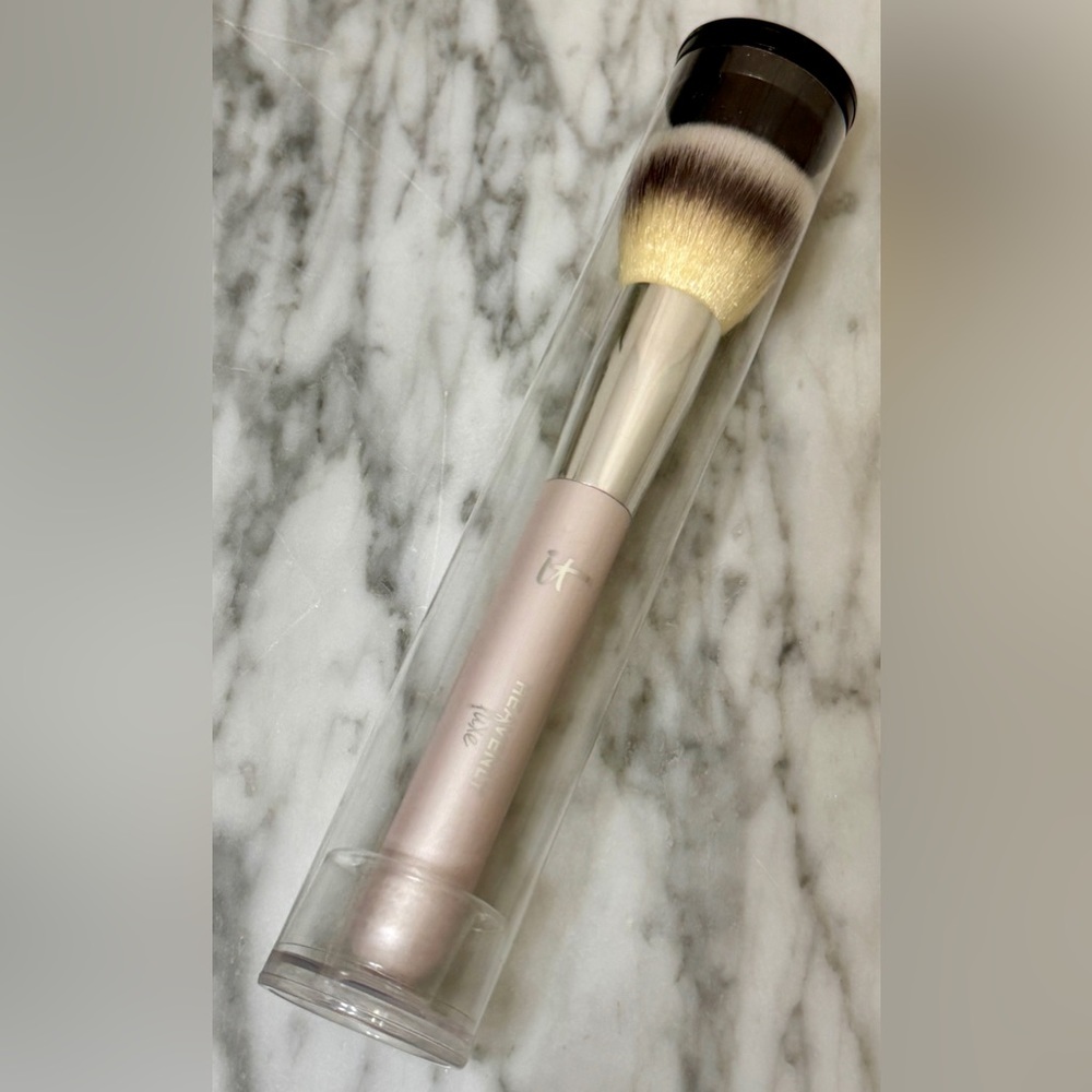 IT Cosmetics, Heavenly Luxe Buffing Foundation Brush